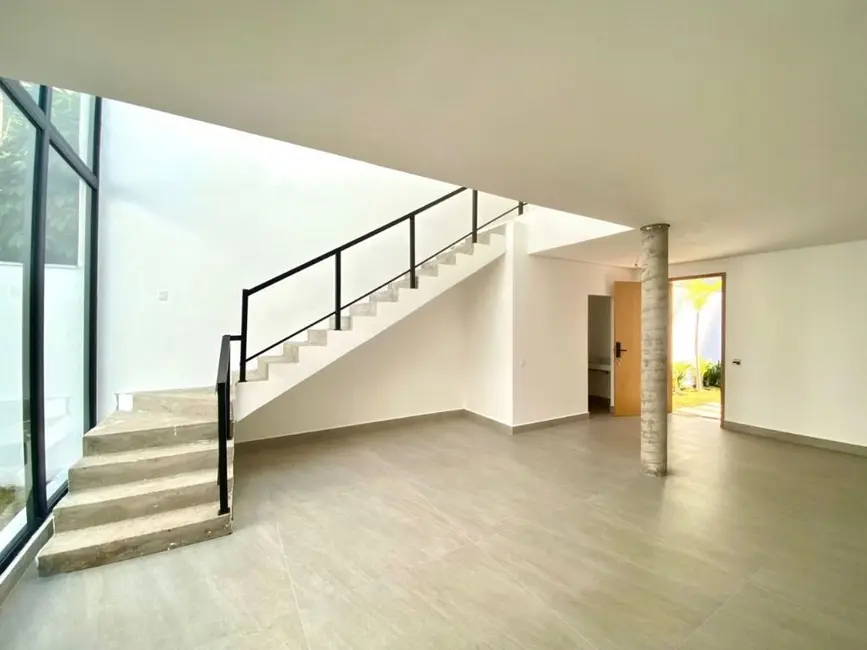 Foto 9 de Casa com 4 quartos à venda, 353m2 em Jardim Prudência, São Paulo - SP