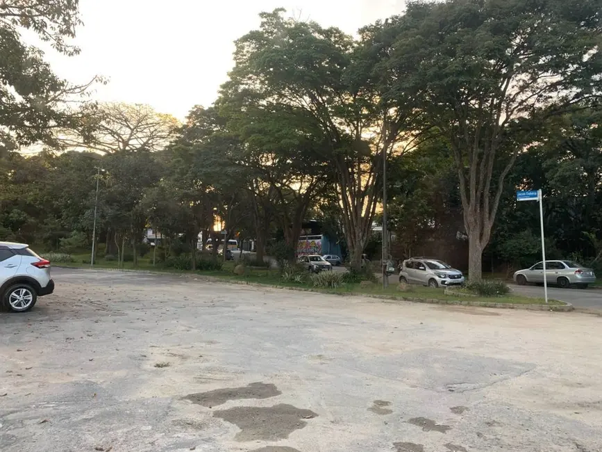 Terreno / Lote à venda, 3523m2 em Interlagos, São Paulo - SP - imagem 9 Foto 9 de Terreno / Lote à venda, 3523m2 em Interlagos, São Paulo - SP