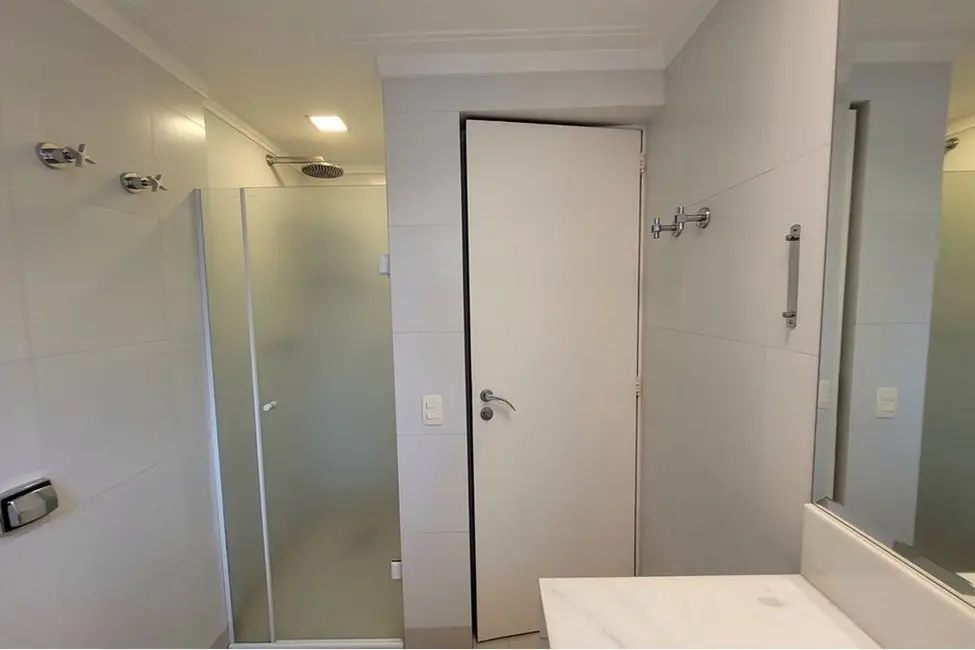Apartamento com 3 quartos à venda, 127m2 em Moema, São Paulo - SP - imagem 5 Foto 5 de Apartamento com 3 quartos à venda, 127m2 em Moema, São Paulo - SP
