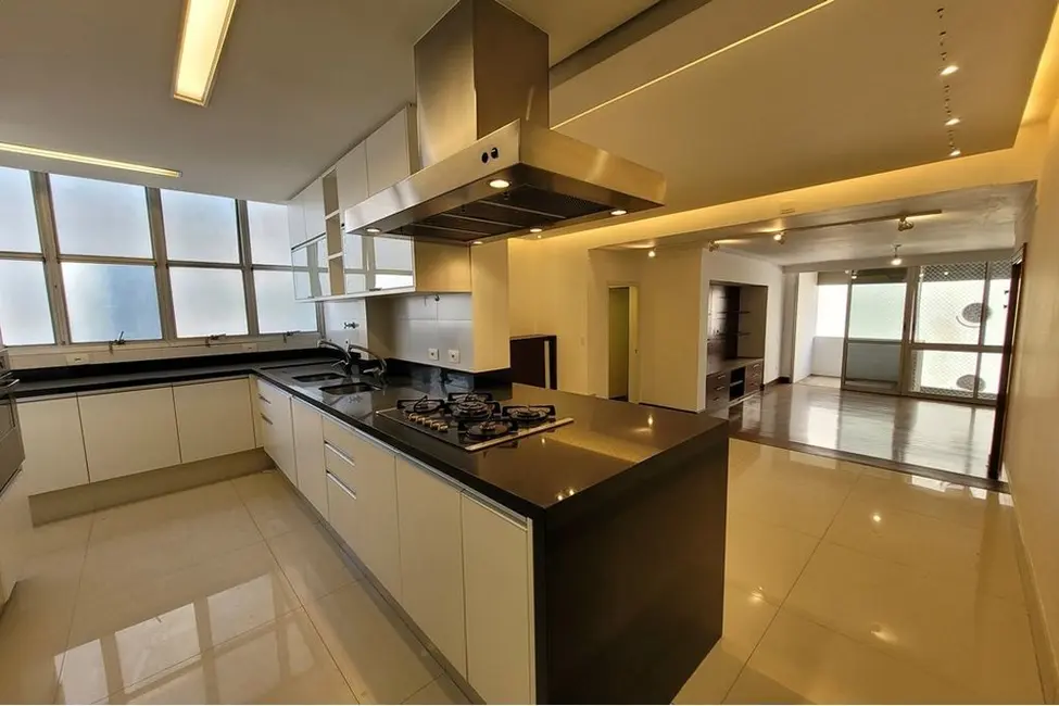 Apartamento com 3 quartos à venda, 127m2 em Moema, São Paulo - SP - imagem 9 Foto 9 de Apartamento com 3 quartos à venda, 127m2 em Moema, São Paulo - SP