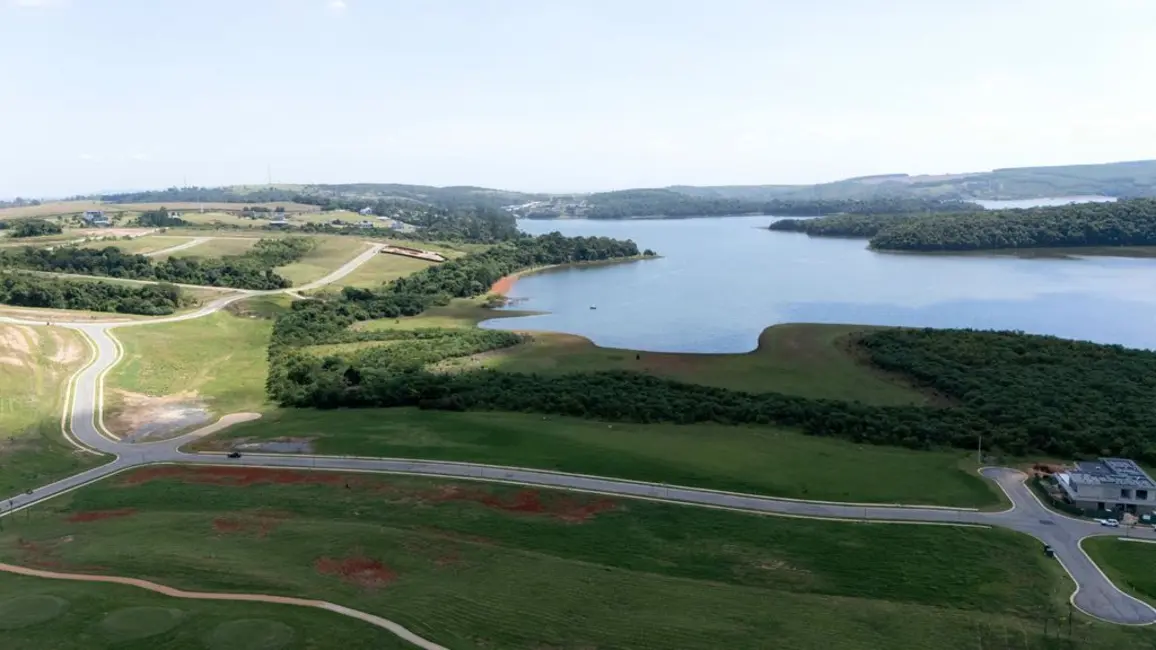 Foto 4 de Terreno / Lote à venda, 1700m2 em Piedade - SP