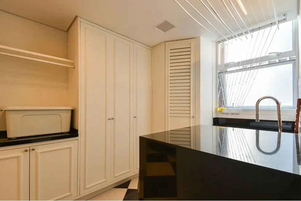 Apartamento com 4 quartos à venda, 358m2 em Higienópolis, São Paulo - SP - imagem 3 Foto 3 de Apartamento com 4 quartos à venda, 358m2 em Higienópolis, São Paulo - SP