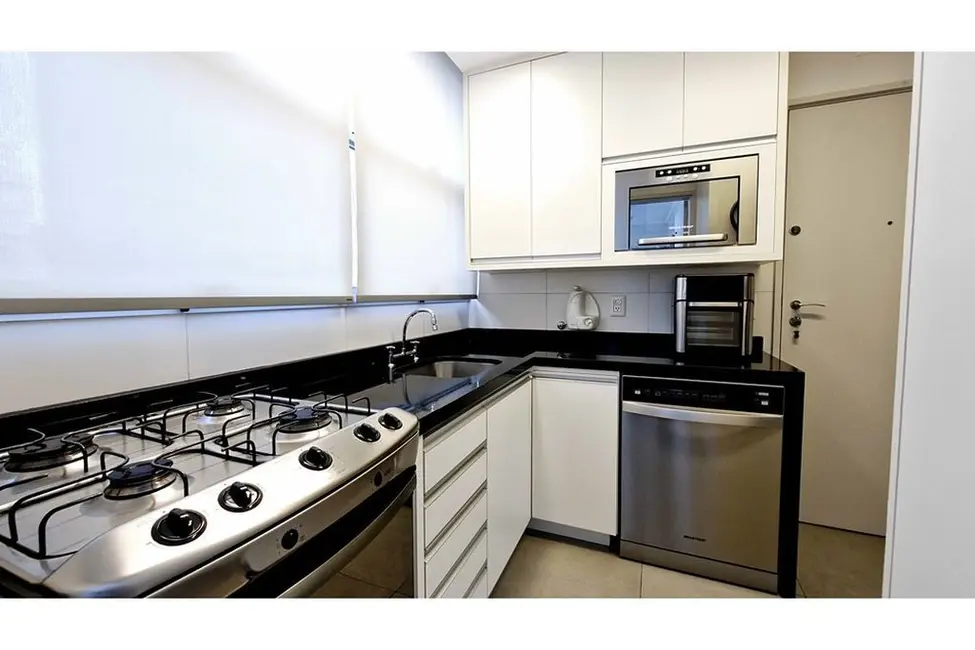 Foto 2 de Apartamento com 3 quartos à venda, 130m2 em Itaim Bibi, São Paulo - SP