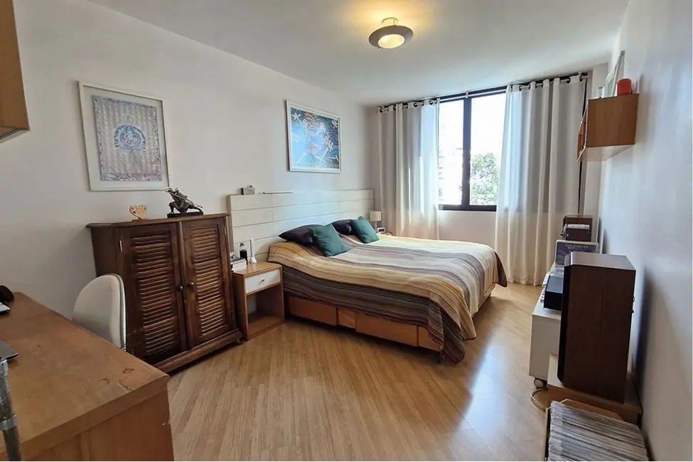Apartamento com 3 quartos à venda, 220m2 em Vila Suzana, São Paulo - SP - imagem 9 Foto 9 de Apartamento com 3 quartos à venda, 220m2 em Vila Suzana, São Paulo - SP