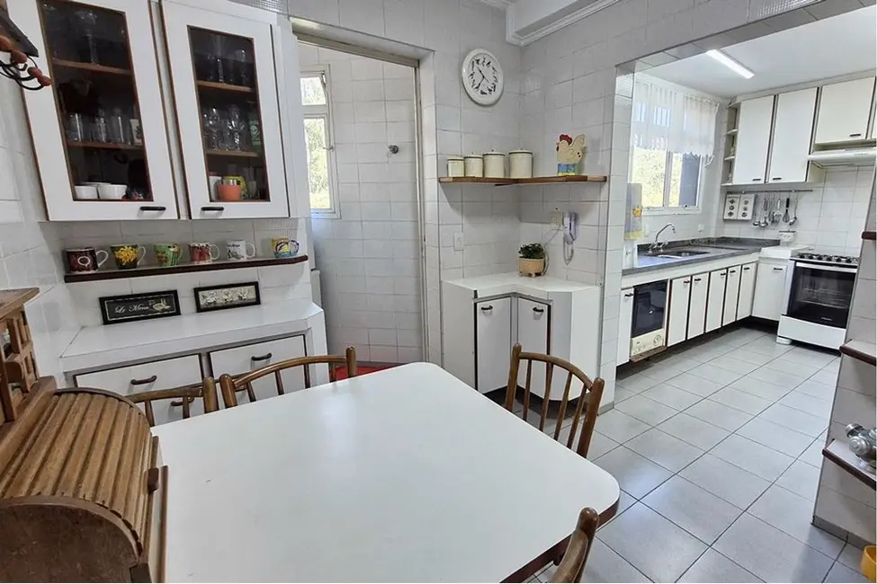 Apartamento com 3 quartos à venda, 220m2 em Vila Suzana, São Paulo - SP - imagem 2 Foto 2 de Apartamento com 3 quartos à venda, 220m2 em Vila Suzana, São Paulo - SP