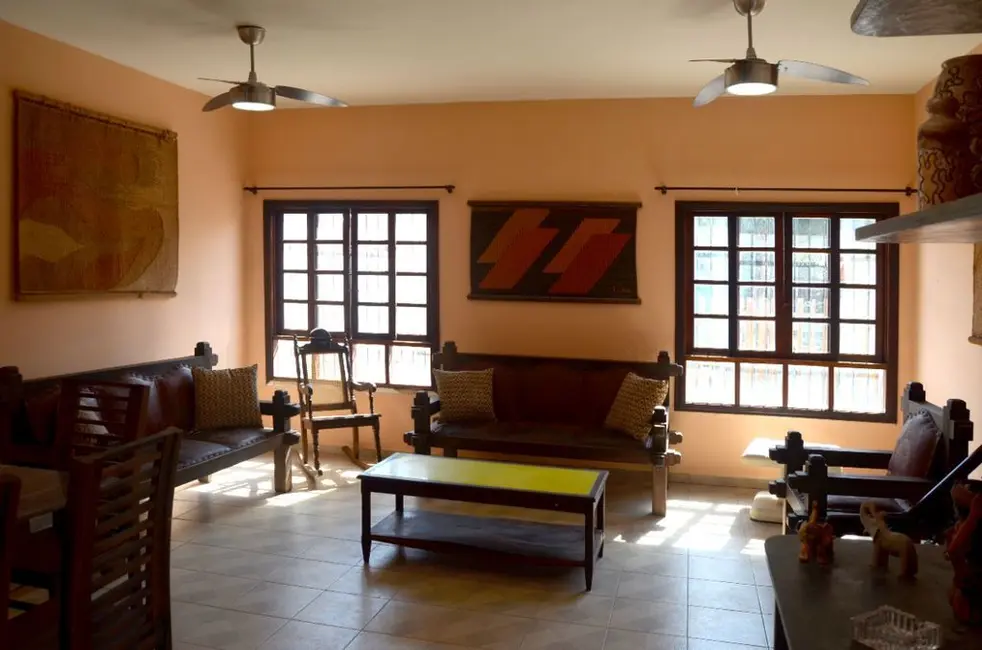 Foto 1 de Casa de Condomínio com 3 quartos à venda, 147m2 em Itanhaem - SP