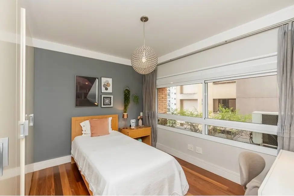 Foto 9 de Apartamento com 3 quartos à venda, 243m2 em Vila Uberabinha, São Paulo - SP