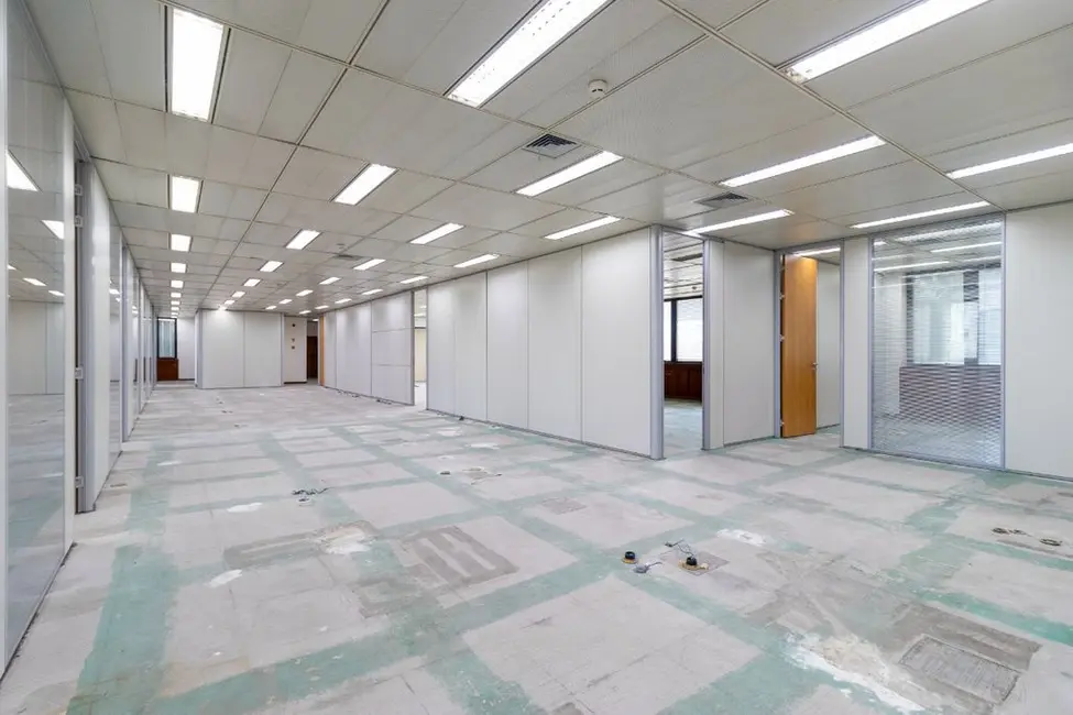 Sala Comercial à venda, 526m2 em Chácara Santo Antônio (Zona Sul), São Paulo - SP - imagem 1 Foto 1 de Sala Comercial à venda, 526m2 em Chácara Santo Antônio (Zona Sul), São Paulo - SP