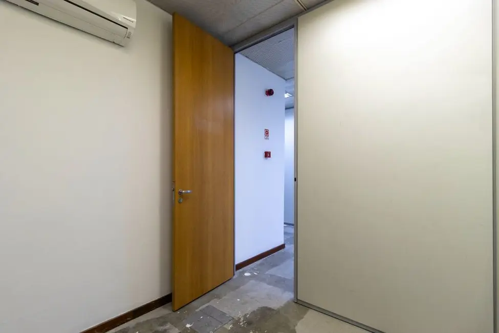 Sala Comercial à venda, 526m2 em Chácara Santo Antônio (Zona Sul), São Paulo - SP - imagem 6 Foto 6 de Sala Comercial à venda, 526m2 em Chácara Santo Antônio (Zona Sul), São Paulo - SP