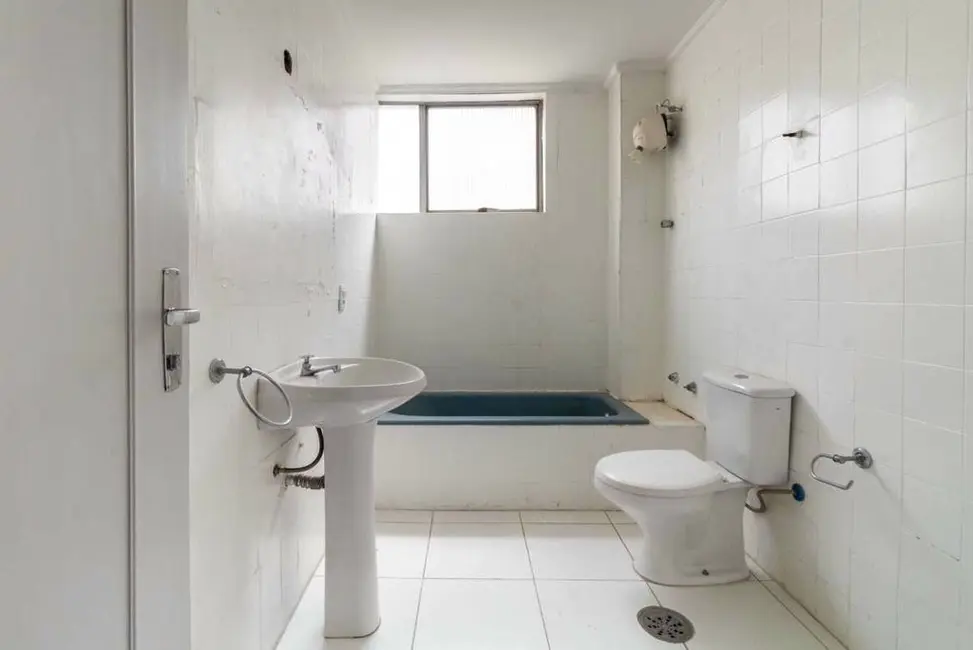 Apartamento com 3 quartos à venda, 171m2 em Aclimação, São Paulo - SP - imagem 3 Foto 3 de Apartamento com 3 quartos à venda, 171m2 em Aclimação, São Paulo - SP
