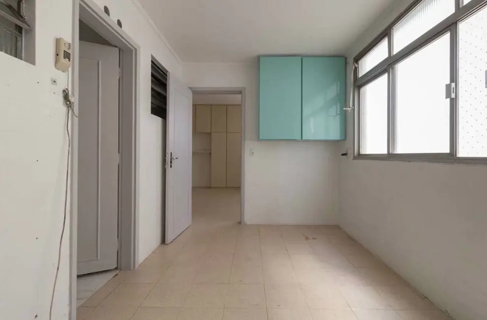 Apartamento com 3 quartos à venda, 171m2 em Aclimação, São Paulo - SP - imagem 8 Foto 8 de Apartamento com 3 quartos à venda, 171m2 em Aclimação, São Paulo - SP