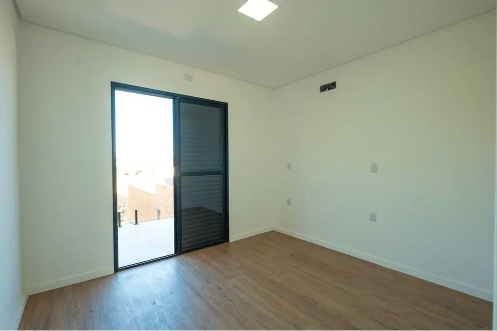 Foto 3 de Casa de Condomínio com 4 quartos à venda, 223m2 em Medeiros, Jundiai - SP