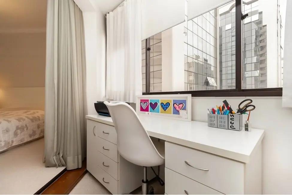 Apartamento com 3 quartos à venda, 112m2 em Moema, São Paulo - SP - imagem 7 Foto 7 de Apartamento com 3 quartos à venda, 112m2 em Moema, São Paulo - SP