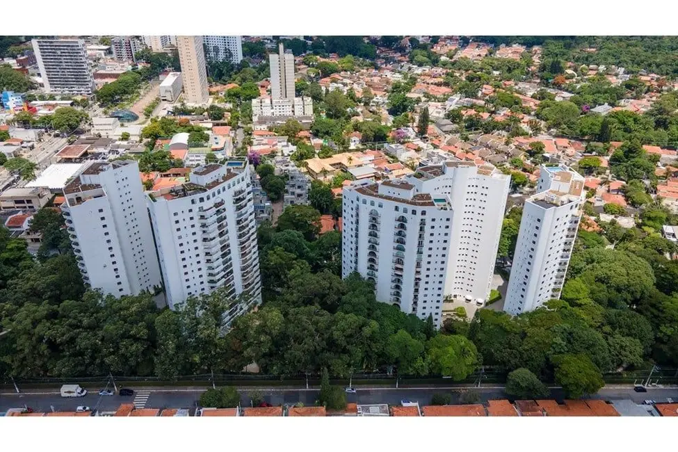 Apartamento com 4 quartos à venda, 240m2 em Santo Amaro, São Paulo - SP - imagem 8 Foto 8 de Apartamento com 4 quartos à venda, 240m2 em Santo Amaro, São Paulo - SP