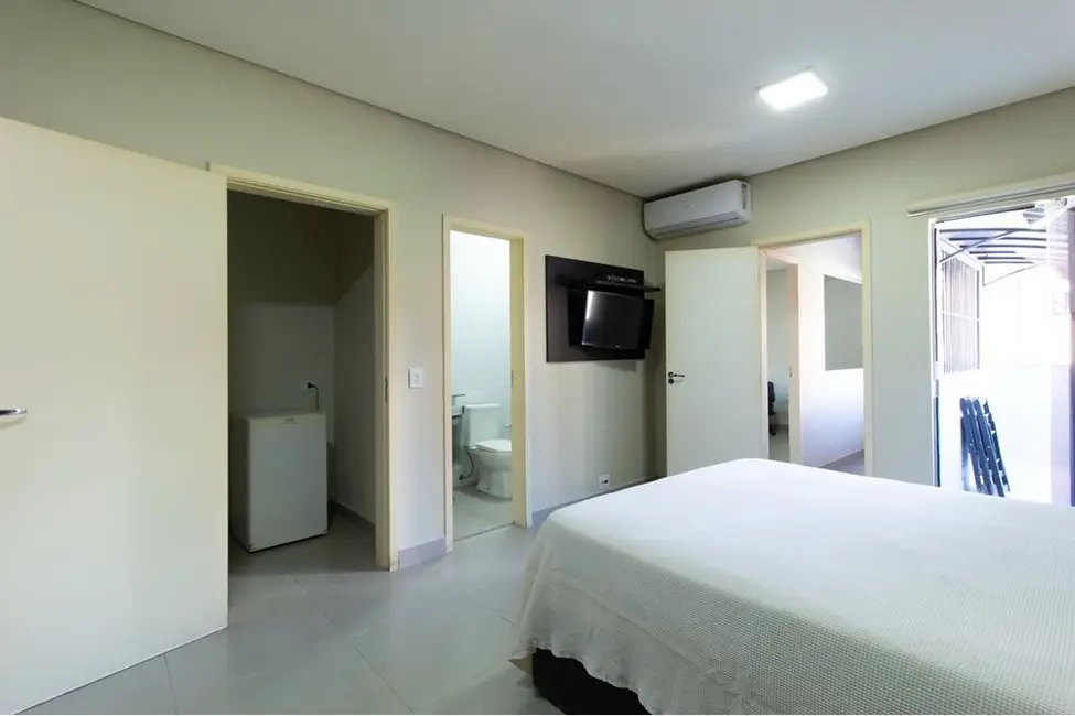 Foto 6 de Casa de Condomínio com 3 quartos à venda, 210m2 em Campo Belo, São Paulo - SP