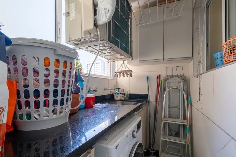 Apartamento com 3 quartos à venda, 83m2 em Aclimação, São Paulo - SP - imagem 4 Foto 4 de Apartamento com 3 quartos à venda, 83m2 em Aclimação, São Paulo - SP