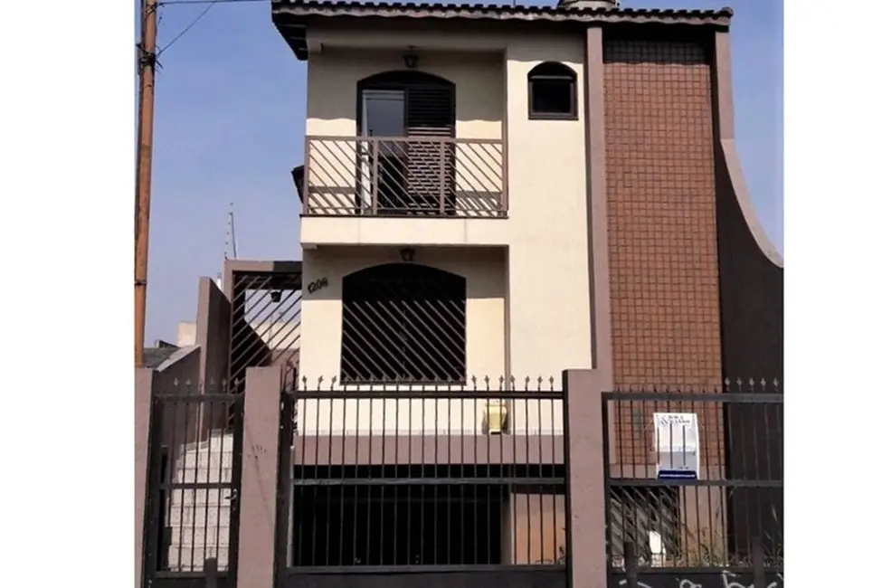 Casa de Condomínio com 3 quartos à venda, 248m2 em Vila Ivone, São Paulo - SP - imagem 3 Foto 3 de Casa de Condomínio com 3 quartos à venda, 248m2 em Vila Ivone, São Paulo - SP