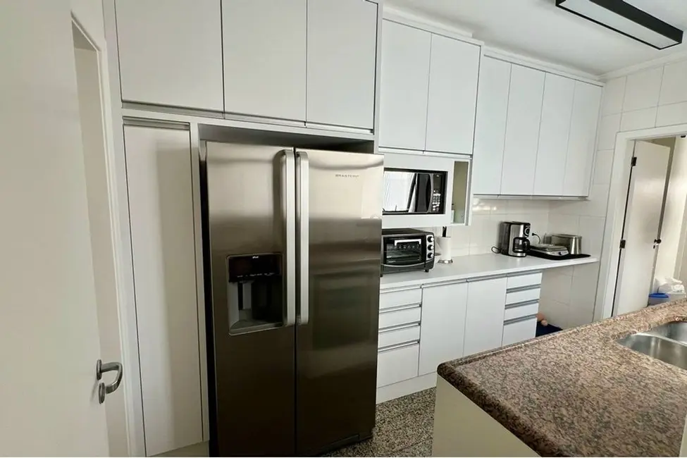 Foto 3 de Apartamento com 3 quartos à venda, 176m2 em Vila Suzana, São Paulo - SP