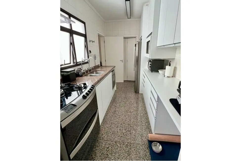 Foto 6 de Apartamento com 3 quartos à venda, 176m2 em Vila Suzana, São Paulo - SP