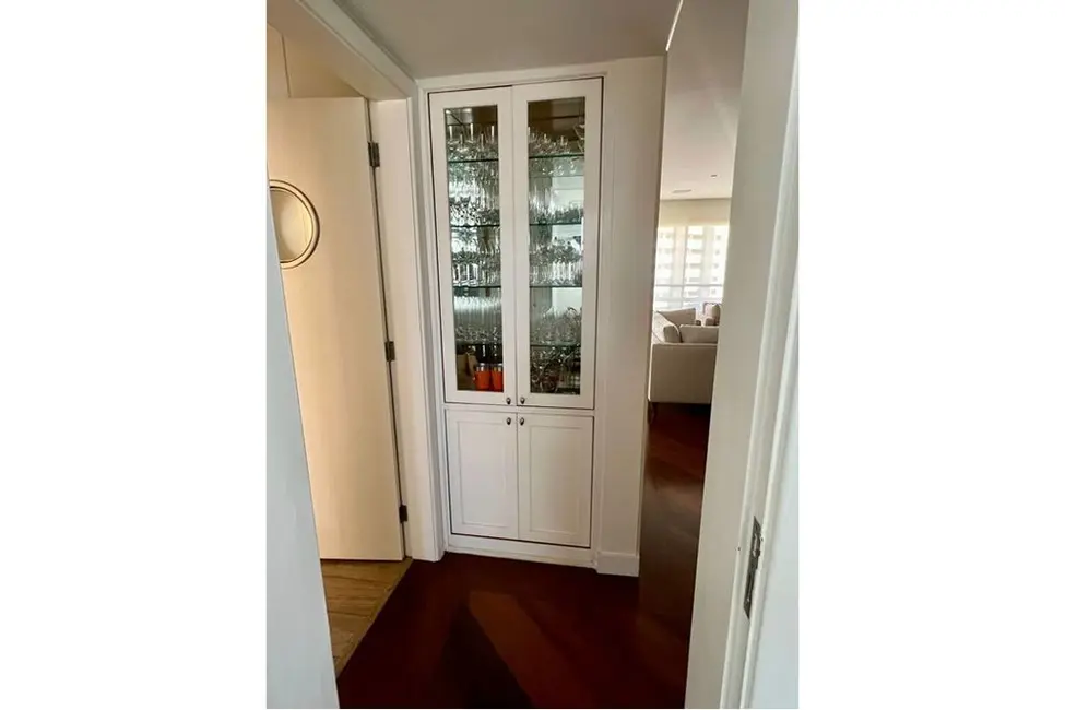 Foto 3 de Apartamento com 3 quartos à venda, 176m2 em Vila Suzana, São Paulo - SP