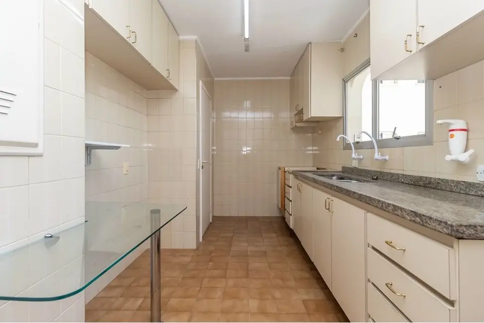 Apartamento com 3 quartos à venda, 95m2 em Moema, São Paulo - SP - imagem 3 Foto 3 de Apartamento com 3 quartos à venda, 95m2 em Moema, São Paulo - SP