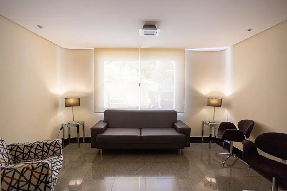 Apartamento com 2 quartos à venda, 95m2 em Moema, São Paulo - SP - imagem 3 Foto 3 de Apartamento com 2 quartos à venda, 95m2 em Moema, São Paulo - SP