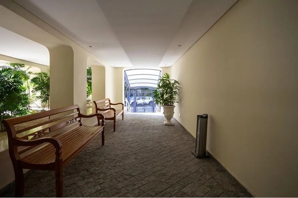 Foto 2 de Apartamento com 2 quartos à venda, 95m2 em Moema, São Paulo - SP