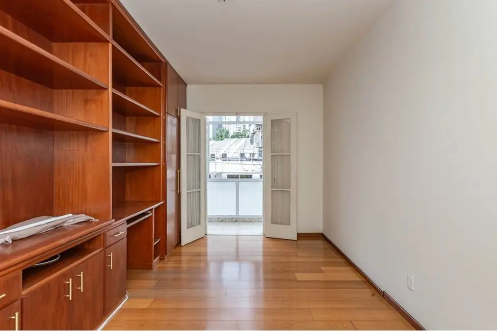 Foto 3 de Apartamento com 3 quartos à venda, 146m2 em Higienópolis, São Paulo - SP