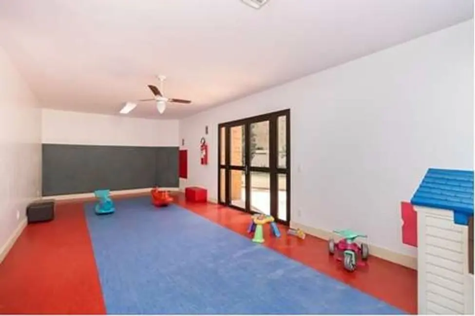 Foto 9 de Apartamento com 4 quartos à venda, 213m2 em Vila Suzana, São Paulo - SP