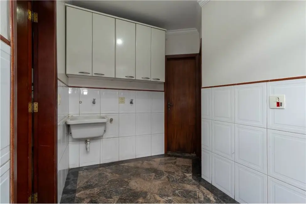 Foto 2 de Casa de Condomínio com 4 quartos à venda, 182m2 em Jardim Campo Grande, São Paulo - SP