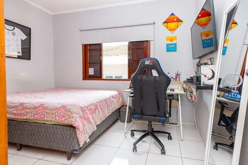 Foto 3 de Casa de Condomínio com 4 quartos à venda, 214m2 em Vila Guarani (Z Sul), São Paulo - SP