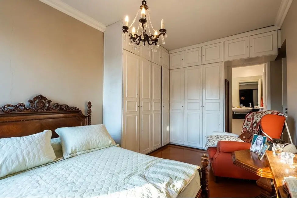 Apartamento com 3 quartos à venda, 132m2 em Vila Madalena, São Paulo - SP - imagem 3 Foto 3 de Apartamento com 3 quartos à venda, 132m2 em Vila Madalena, São Paulo - SP