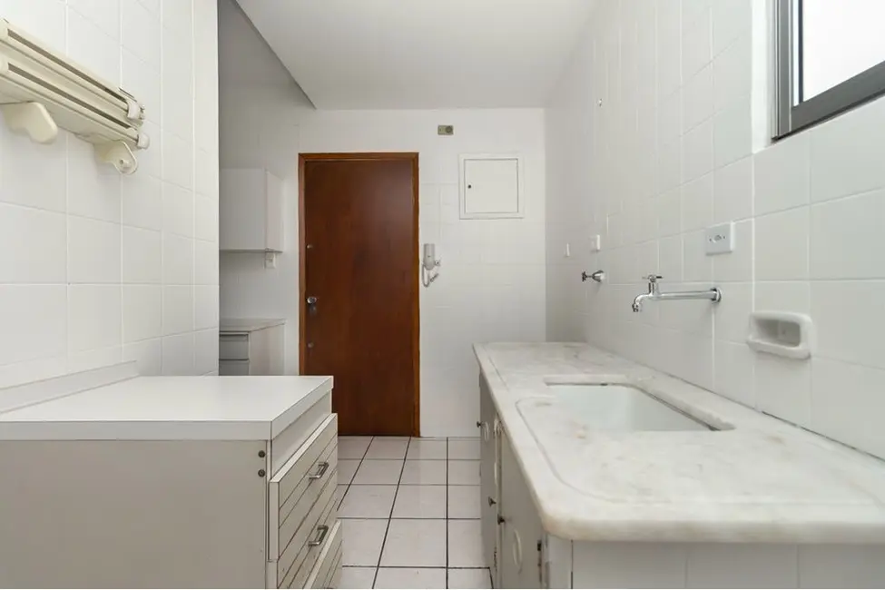 Apartamento com 2 quartos à venda, 82m2 em Vila Nova Conceição, São Paulo - SP - imagem 8 Foto 8 de Apartamento com 2 quartos à venda, 82m2 em Vila Nova Conceição, São Paulo - SP