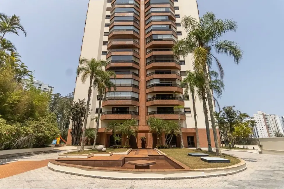 Foto 2 de Apartamento com 3 quartos à venda, 213m2 em Vila Suzana, São Paulo - SP