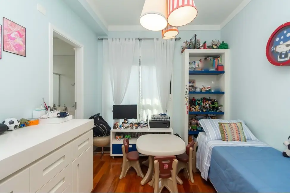 Apartamento com 3 quartos à venda, 159m2 em Aclimação, São Paulo - SP - imagem 6 Foto 6 de Apartamento com 3 quartos à venda, 159m2 em Aclimação, São Paulo - SP