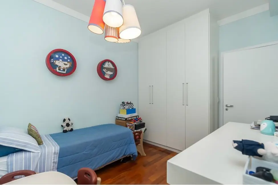 Apartamento com 3 quartos à venda, 159m2 em Aclimação, São Paulo - SP - imagem 7 Foto 7 de Apartamento com 3 quartos à venda, 159m2 em Aclimação, São Paulo - SP