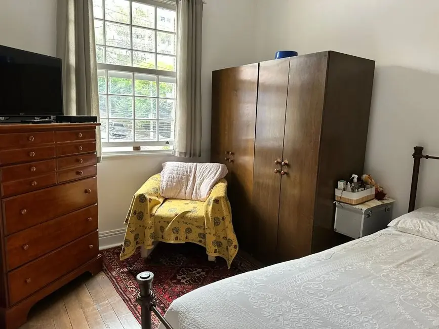 Foto 1 de Casa com 5 quartos à venda, 220m2 em Liberdade, São Paulo - SP