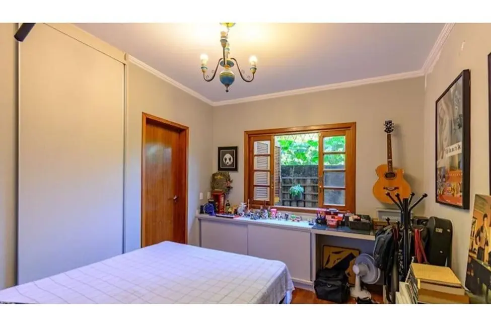 Casa de Condomínio com 4 quartos à venda, 350m2 em Granja Viana, Cotia - SP - imagem 7 Foto 7 de Casa de Condomínio com 4 quartos à venda, 350m2 em Granja Viana, Cotia - SP