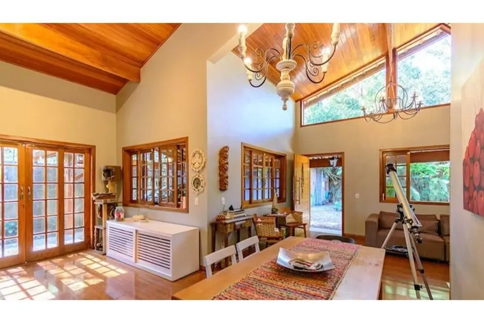 Casa de Condomínio com 4 quartos à venda, 350m2 em Granja Viana, Cotia - SP - imagem 1 Foto 1 de Casa de Condomínio com 4 quartos à venda, 350m2 em Granja Viana, Cotia - SP