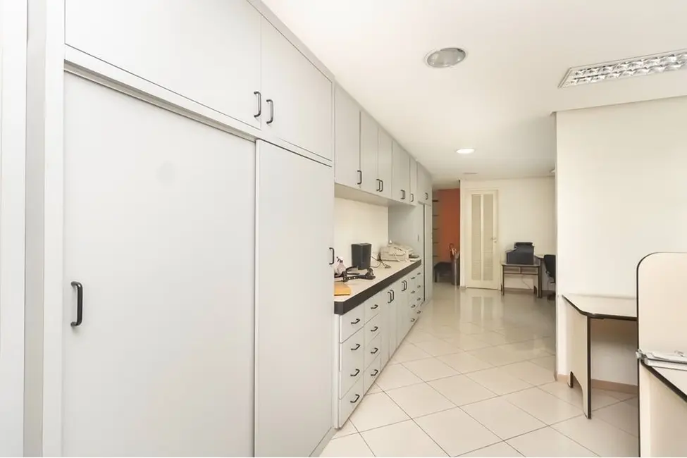 Sala Comercial à venda, 101m2 em Cerqueira César, São Paulo - SP - imagem 4 Foto 4 de Sala Comercial à venda, 101m2 em Cerqueira César, São Paulo - SP