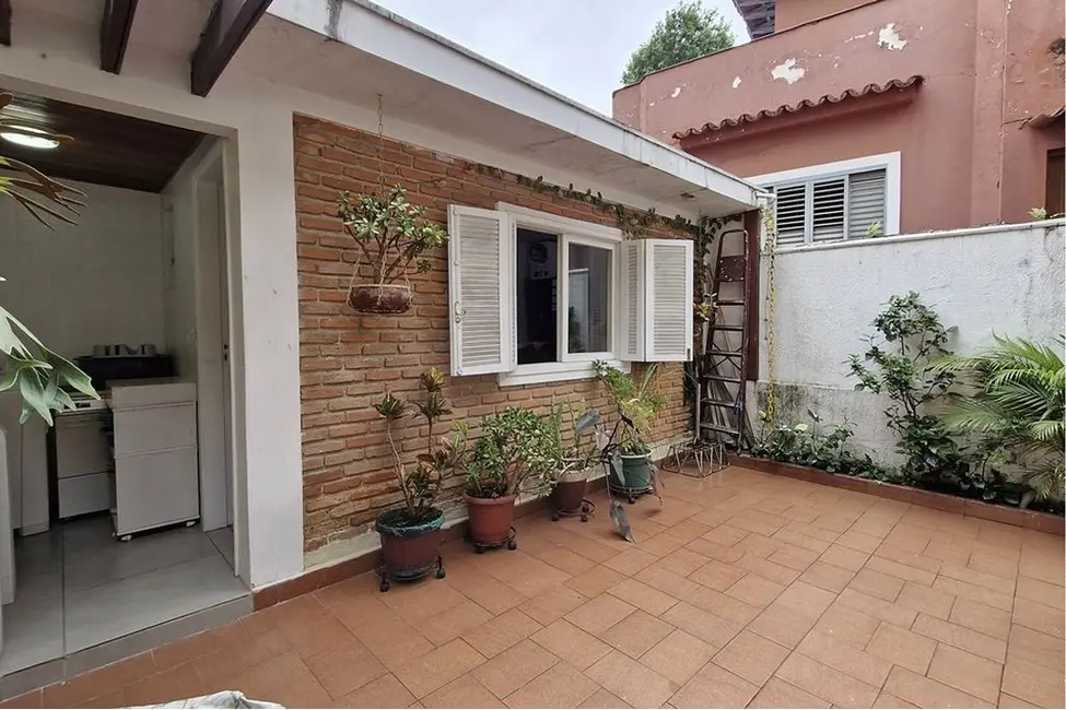 Foto 4 de Casa de Condomínio com 3 quartos à venda, 162m2 em Jardim Petrópolis, São Paulo - SP