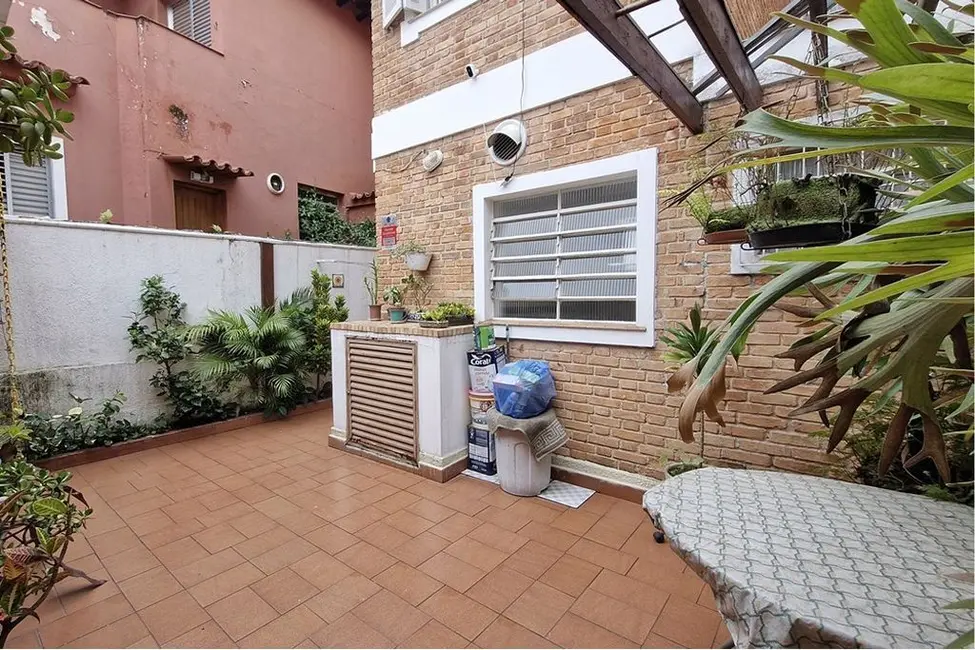 Foto 6 de Casa de Condomínio com 3 quartos à venda, 162m2 em Jardim Petrópolis, São Paulo - SP