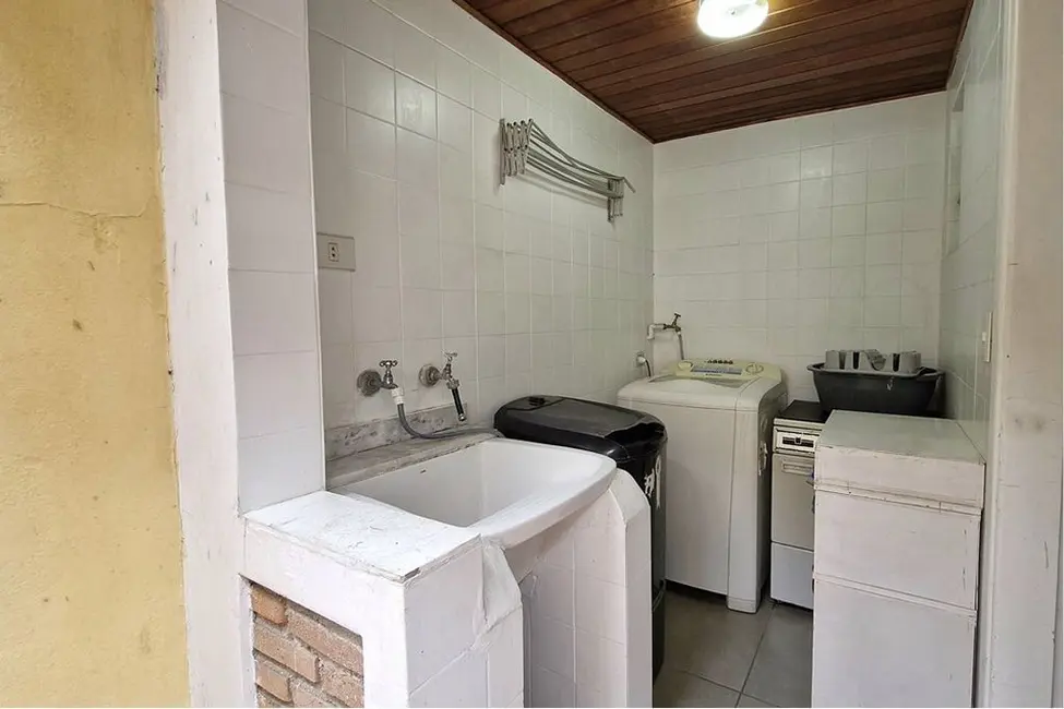 Foto 5 de Casa de Condomínio com 3 quartos à venda, 162m2 em Jardim Petrópolis, São Paulo - SP