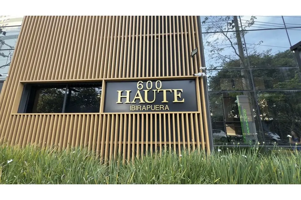 Apartamento com 3 quartos à venda, 162m2 em Vila Mariana, São Paulo - SP - imagem 3 Foto 3 de Apartamento com 3 quartos à venda, 162m2 em Vila Mariana, São Paulo - SP