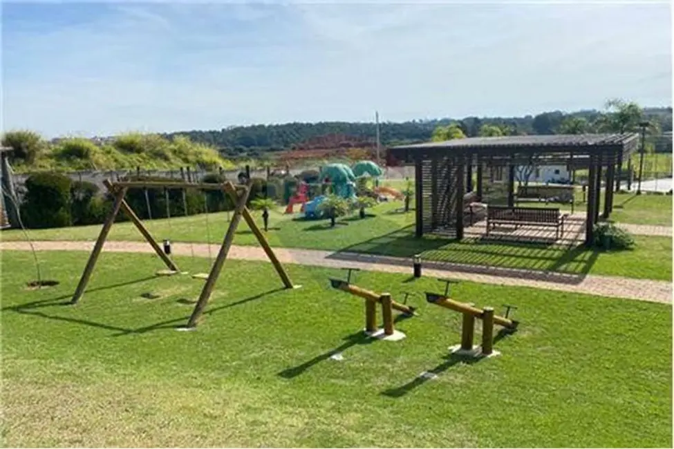 Foto 3 de Terreno / Lote à venda, 753m2 em Jundiai - SP