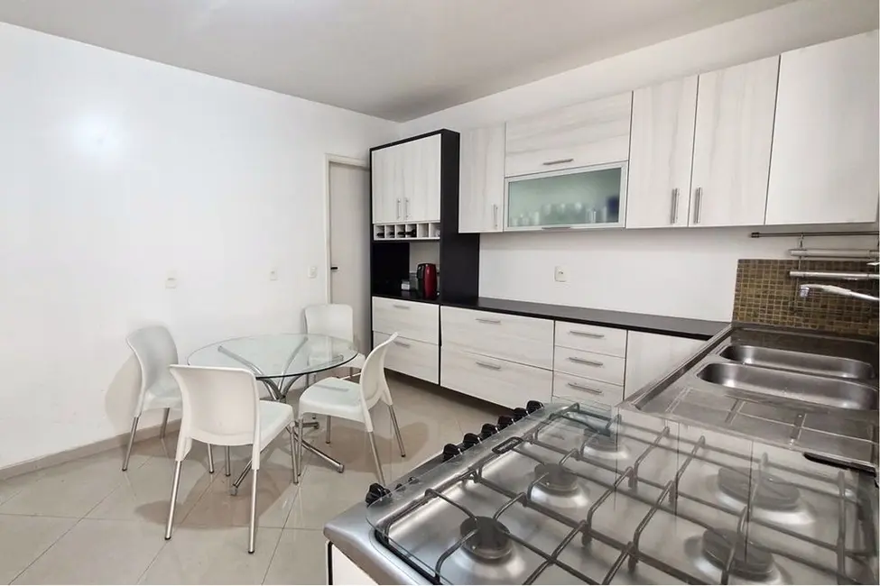 Foto 2 de Casa de Condomínio com 3 quartos à venda, 155m2 em Jardim das Acácias, São Paulo - SP