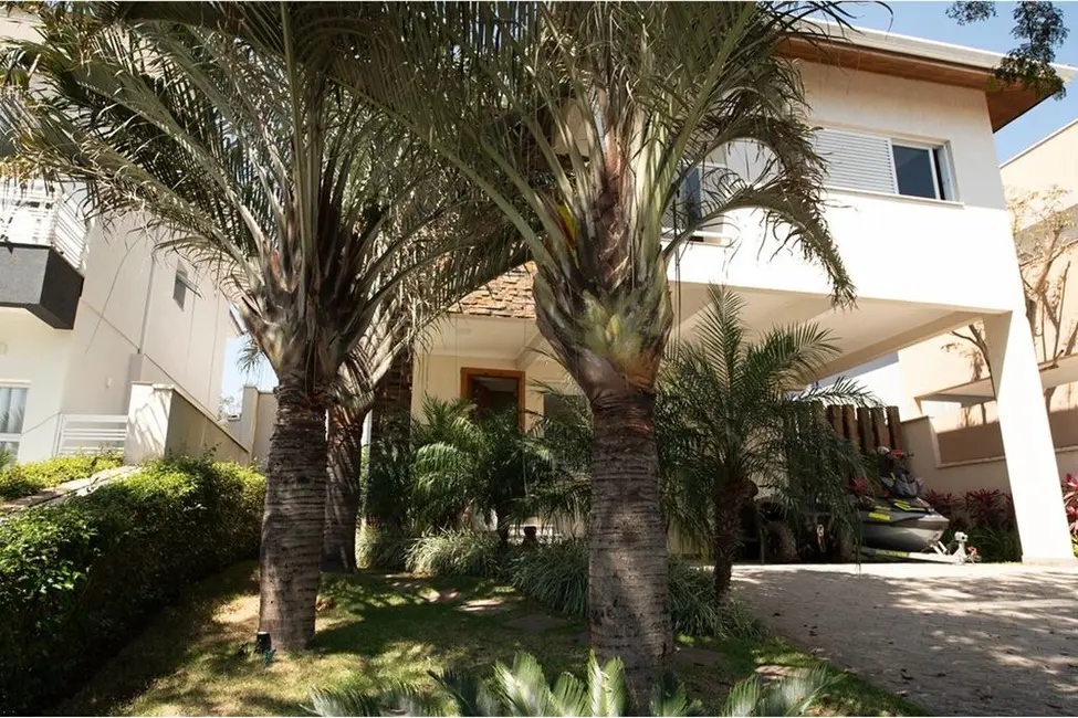 Foto 1 de Casa de Condomínio com 3 quartos à venda, 325m2 em Jardim do Golf I, Jandira - SP