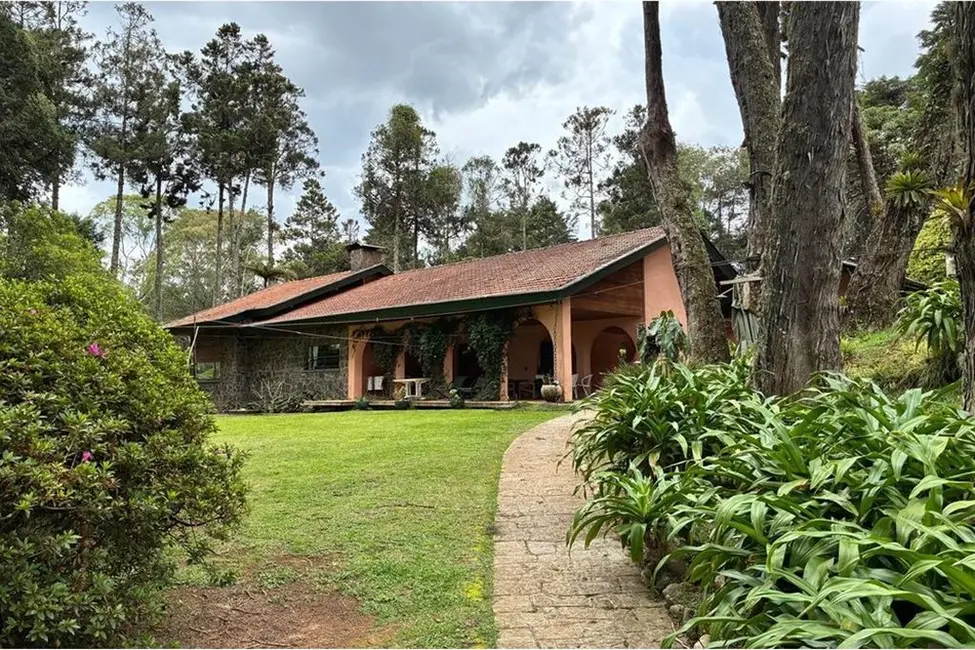 Foto 2 de Fazenda / Haras à venda, 66000m2 em Campos Do Jordao - SP