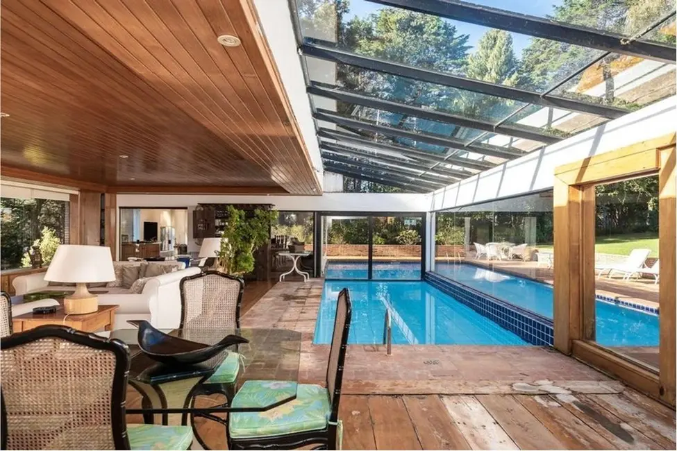 Foto 5 de Fazenda / Haras à venda, 66000m2 em Campos Do Jordao - SP