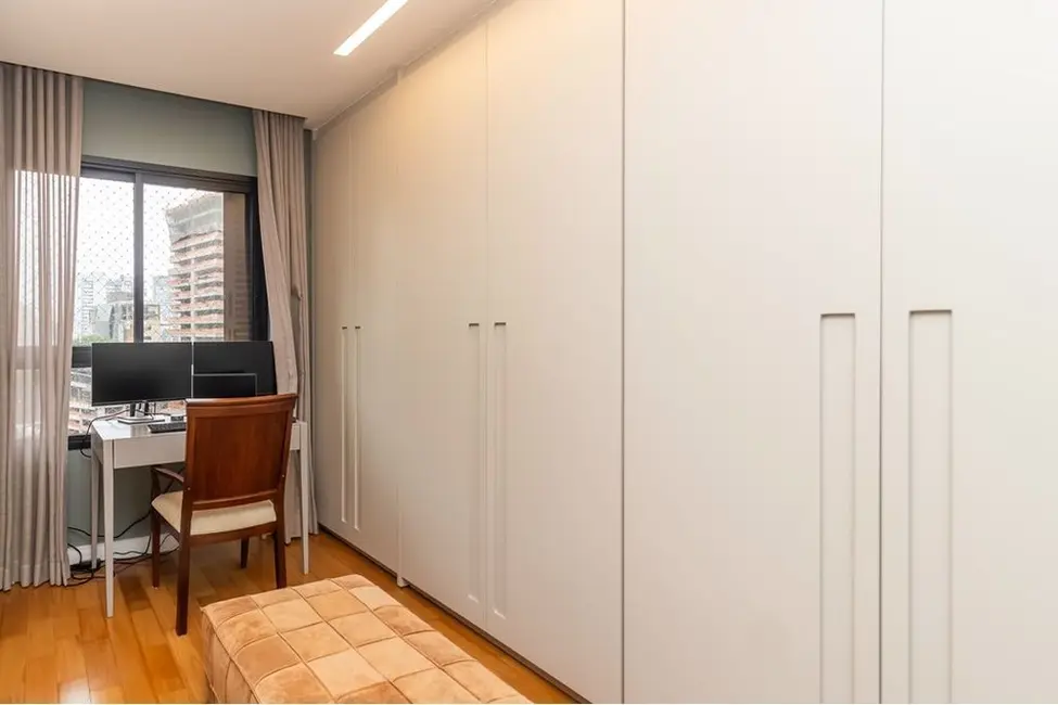 Foto 5 de Apartamento com 3 quartos à venda, 145m2 em Jardim das Acácias, São Paulo - SP